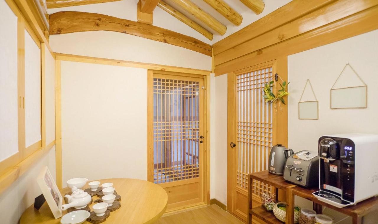 Hostel Vanilla 3 Suite Dongdaemun Seoul Exterior photo